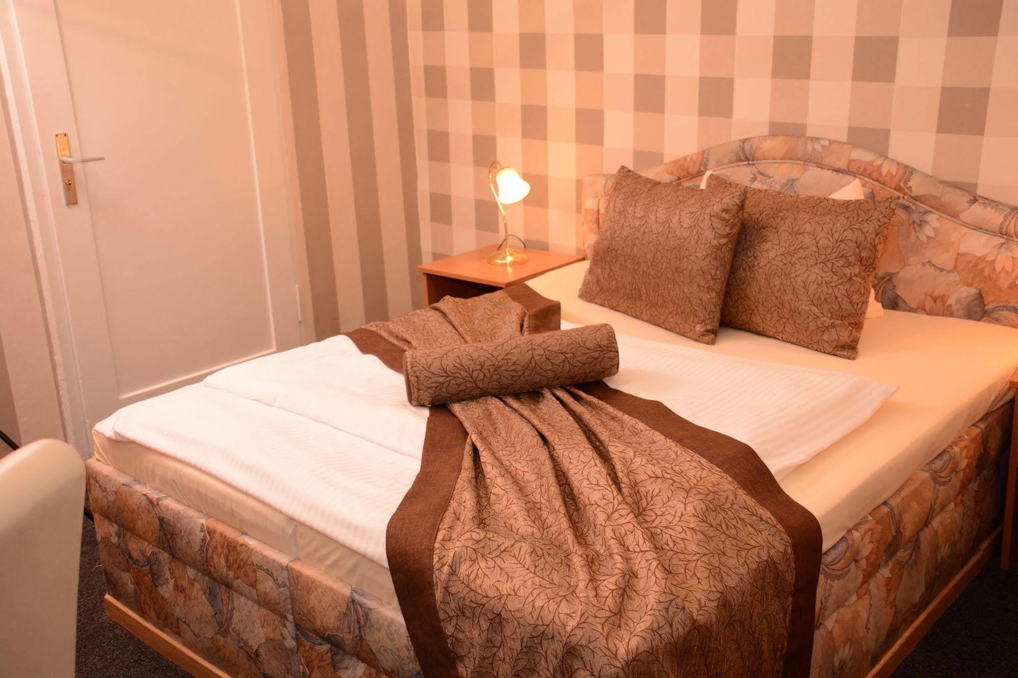 Hotel Brecherspitze Munchen Bagian luar foto