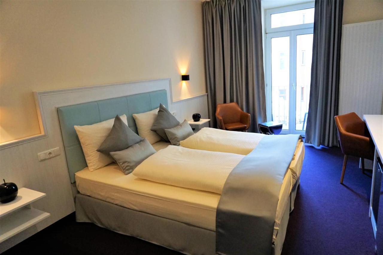 Hotel Brecherspitze Munchen Bagian luar foto